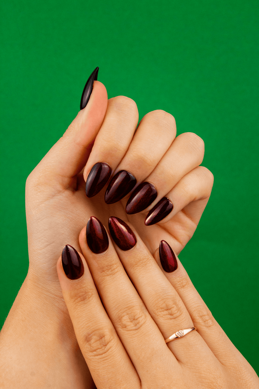 Burgundy red press-on nails handmade in Romania